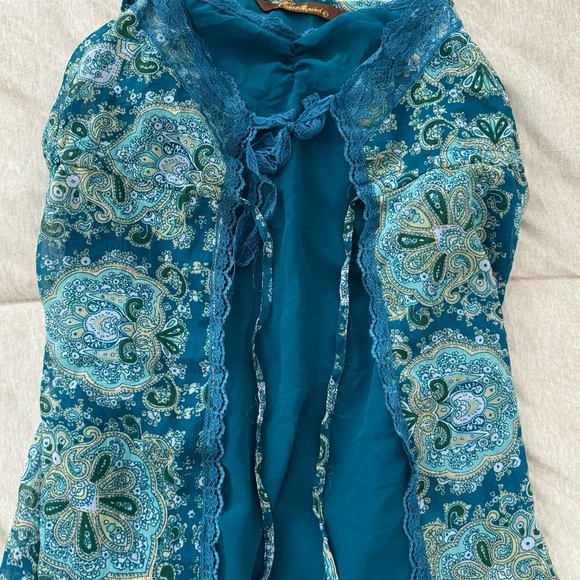 COPY - Blue lace top y2k - Picture 2 of 2